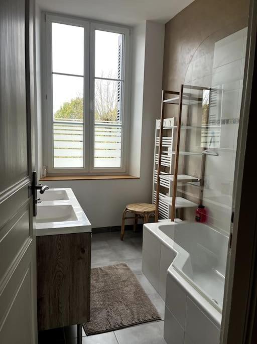 La Maison De Paulette Meuble De Tourisme 4 Etoiles Neuvy-le-Roi Dış mekan fotoğraf